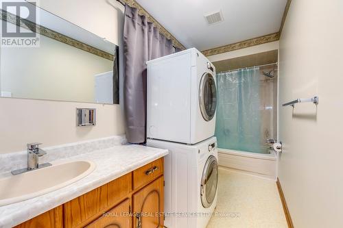 2Nd Flr - 3158 Nawbrook Road, Mississauga, ON - Indoor Photo Showing Laundry Room