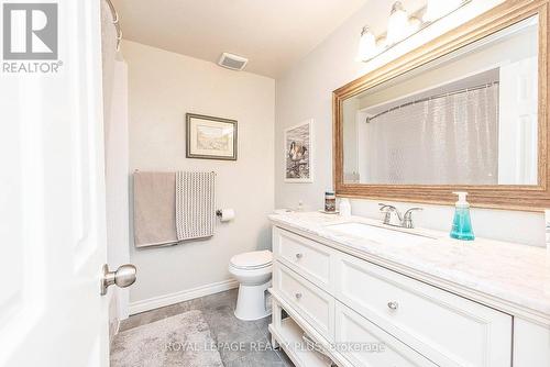 3458 Woodhurst Crescent, Mississauga, ON - Indoor Photo Showing Bathroom