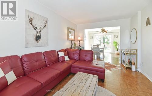 3116 Cambourne Crescent, Mississauga, ON - Indoor Photo Showing Living Room