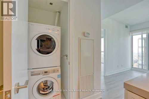 5701 - 7 Grenville Street, Toronto, ON - Indoor Photo Showing Laundry Room