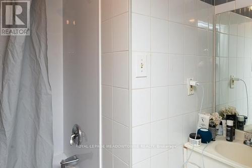 45 Vinci Crescent, Toronto, ON - Indoor Photo Showing Bathroom