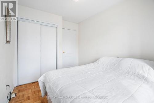 8 - 165 Fieldstone Drive, Vaughan, ON - Indoor Photo Showing Bedroom
