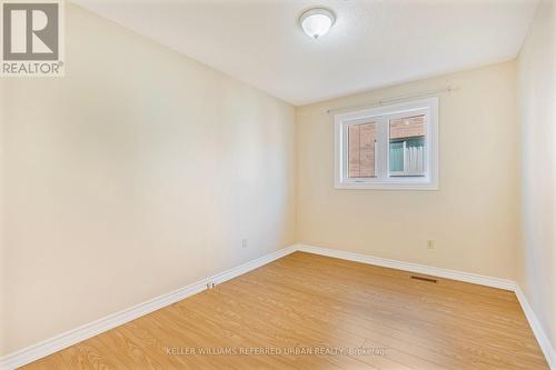 689 Leslie Valley Drive, Newmarket, ON - Indoor Photo Showing Other Room