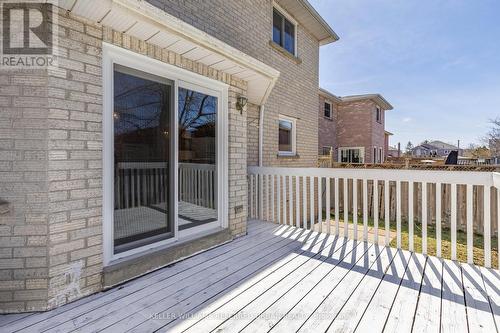 689 Leslie Valley Drive, Newmarket, ON - Outdoor With Deck Patio Veranda With Exterior