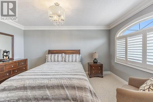 125 Hopkins Crescent, Bradford West Gwillimbury, ON - Indoor Photo Showing Bedroom