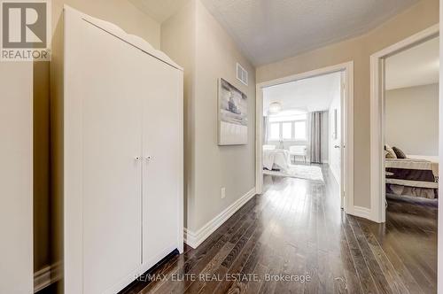 16 Futura Avenue, Richmond Hill, ON - Indoor Photo Showing Other Room