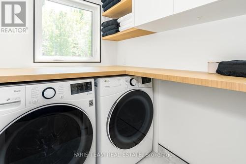 36 Simcoe Road, Ramara, ON - Indoor Photo Showing Laundry Room