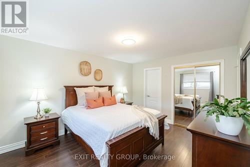 30 Pleasantview Avenue, Brampton, ON - Indoor Photo Showing Bedroom