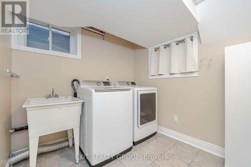 30 Pleasantview Avenue, Brampton, ON - Indoor Photo Showing Laundry Room
