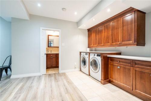101 Hillcrest Avenue, Dundas, ON - Indoor Photo Showing Laundry Room