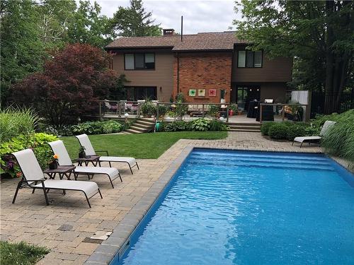 101 Hillcrest Avenue, Dundas, ON - Outdoor With In Ground Pool