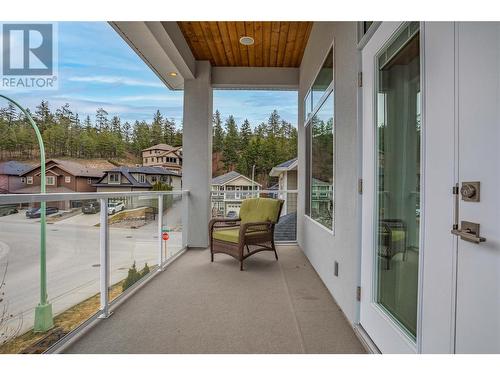 2033 Sunview Drive, West Kelowna, BC - Outdoor With Exterior