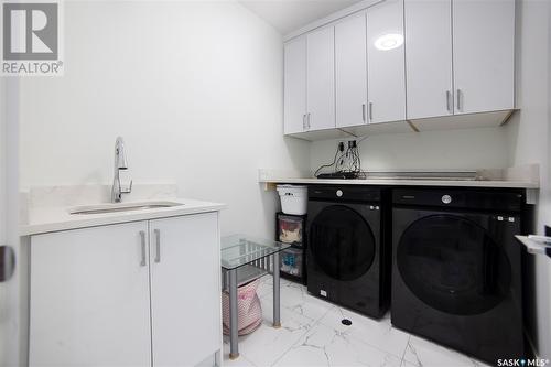 236 Woolf Place, Saskatoon, SK - Indoor Photo Showing Laundry Room