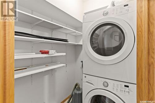 101 214 Ross Avenue, Dalmeny, SK - Indoor Photo Showing Laundry Room