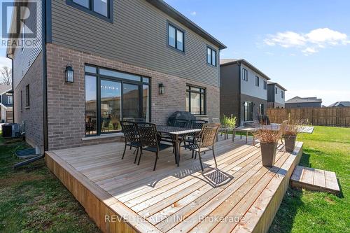 9001 Emily Boulevard, Niagara Falls, ON - Outdoor With Deck Patio Veranda With Exterior