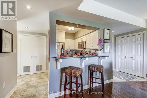 #302 A - 678 Line 2 Road Road, Niagara-On-The-Lake, ON - Indoor Photo Showing Kitchen