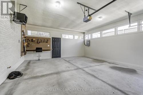 262 Riverview Boulevard, St. Catharines, ON - Indoor Photo Showing Garage