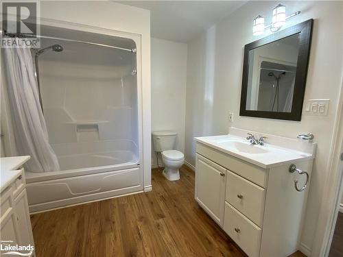 main floor bathroom previous photos before tenants - 149 William Street, Parry Sound, ON - Indoor Photo Showing Bathroom