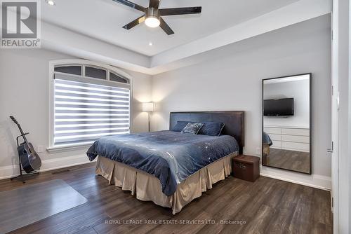 390 Sandhurst Drive, Oakville, ON - Indoor Photo Showing Bedroom