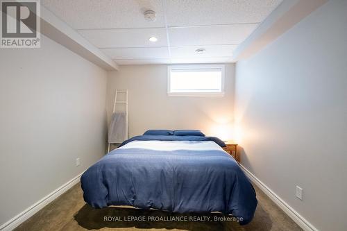 2 Oak Ridge Drive, Quinte West, ON - Indoor Photo Showing Bedroom
