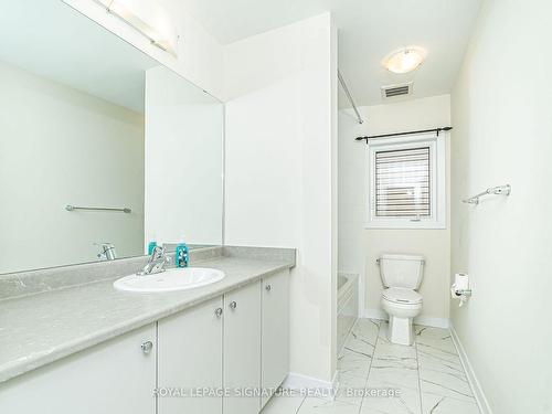 291 Eastbridge Ave, Welland, ON - Indoor Photo Showing Bathroom