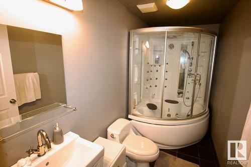2624 Marion Place Pl Sw Sw, Edmonton, AB - Indoor Photo Showing Bathroom