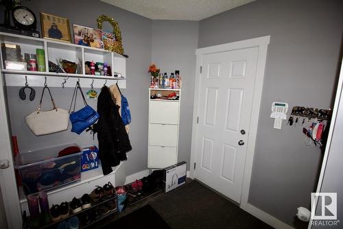 2624 Marion Place Pl Sw Sw, Edmonton, AB - Indoor Photo Showing Other Room