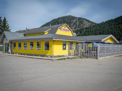 333 Shuswap Ave, Chase, BC 