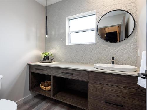 1-356 14Th St, Courtenay, BC - Indoor Photo Showing Bathroom