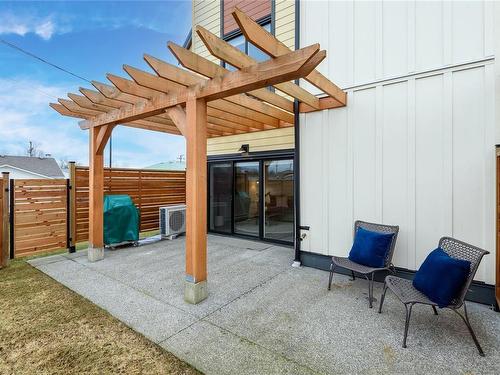 1-356 14Th St, Courtenay, BC - Outdoor With Exterior