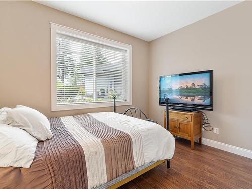 21-3110 Cook St, Chemainus, BC - Indoor Photo Showing Bedroom
