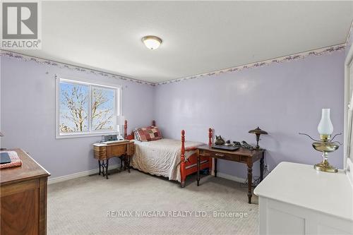 62 Rolling Meadows Boulevard, Pelham, ON - Indoor Photo Showing Bedroom