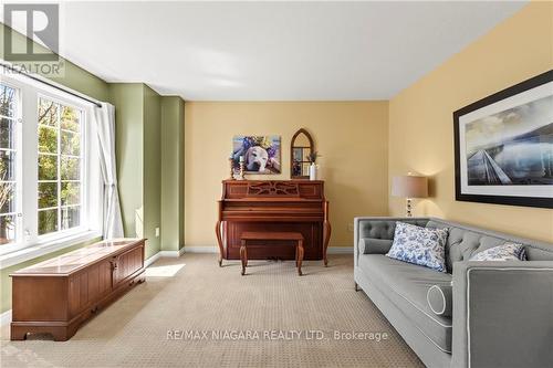 62 Rolling Meadows Boulevard, Pelham, ON - Indoor Photo Showing Other Room