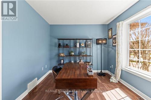 62 Rolling Meadows Boulevard, Pelham, ON - Indoor Photo Showing Other Room