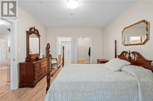 303 - 379 Scott Street, St. Catharines, ON - Indoor Photo Showing Bedroom