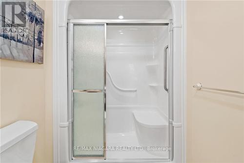 303 - 379 Scott Street, St. Catharines, ON - Indoor Photo Showing Bathroom