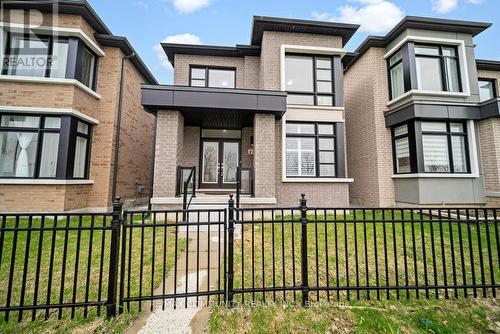 122 Old Oak Lane, Markham, ON - Outdoor With Facade