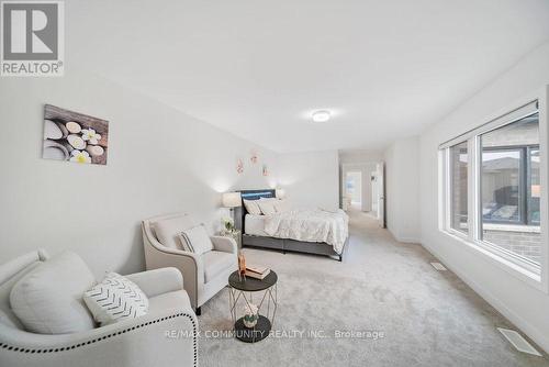 122 Old Oak Lane, Markham, ON - Indoor Photo Showing Bedroom
