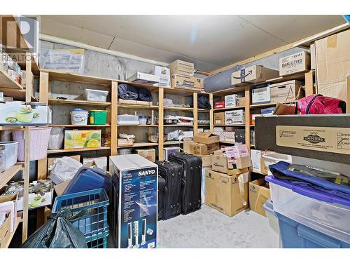 684 Elson Road, Sorrento, BC - Indoor With Storage