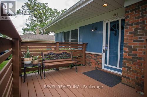 111 Tutela Heights Road, Brantford, ON - Outdoor With Deck Patio Veranda With Exterior