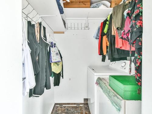 Laundry room - 210-268 Ch. Du Mont-Loup-Garou, Sainte-Adèle, QC - Indoor Photo Showing Laundry Room
