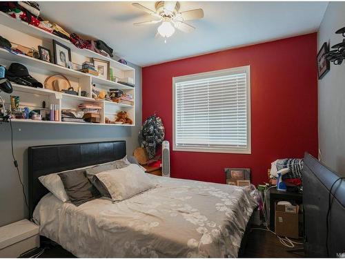 2118 Motion Dr, Port Alberni, BC - Indoor Photo Showing Bedroom