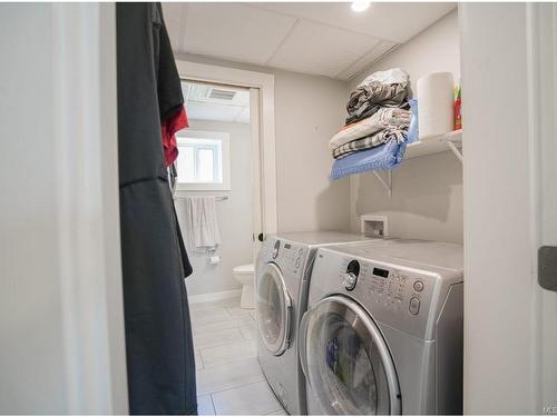 2118 Motion Dr, Port Alberni, BC - Indoor Photo Showing Laundry Room