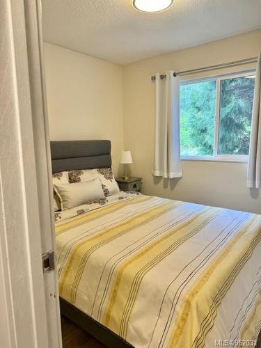 313-801 Marine Dr, Port Alice, BC - Indoor Photo Showing Bedroom