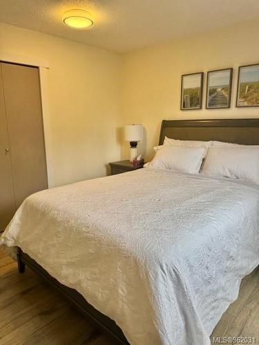 313-801 Marine Dr, Port Alice, BC - Indoor Photo Showing Bedroom