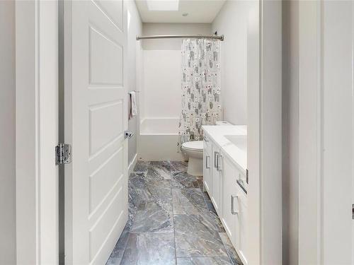 7027 Brailsford Pl, Sooke, BC - Indoor Photo Showing Bathroom