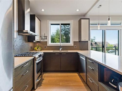 454 Regency Pl, Colwood, BC - Indoor Photo Showing Kitchen With Upgraded Kitchen