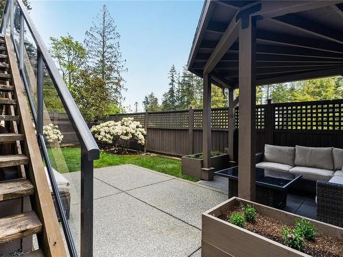454 Regency Pl, Colwood, BC - Outdoor
