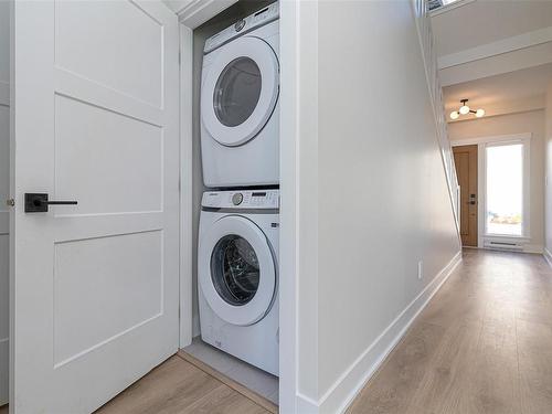 110-2576 Obsidian Pl, Langford, BC - Indoor Photo Showing Laundry Room