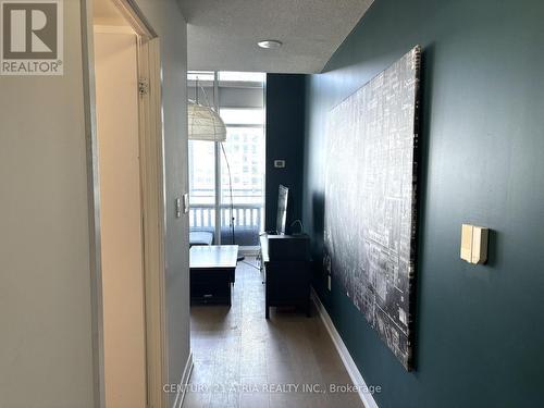 3905 - 15 Fort York Boulevard, Toronto, ON - Indoor Photo Showing Other Room